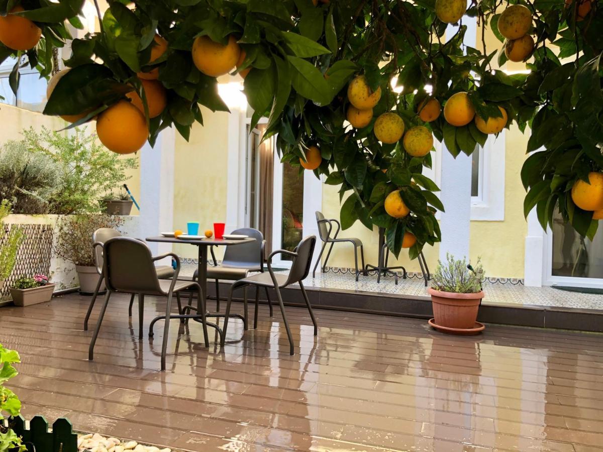 Sunny Orange Garden Apartment In Central Lisboa Exterior foto