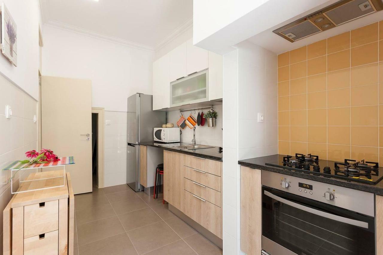 Sunny Orange Garden Apartment In Central Lisboa Exterior foto