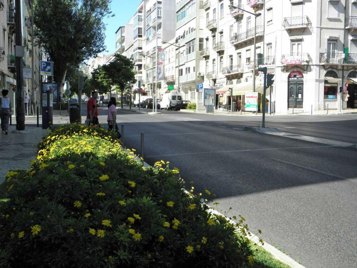 Sunny Orange Garden Apartment In Central Lisboa Exterior foto