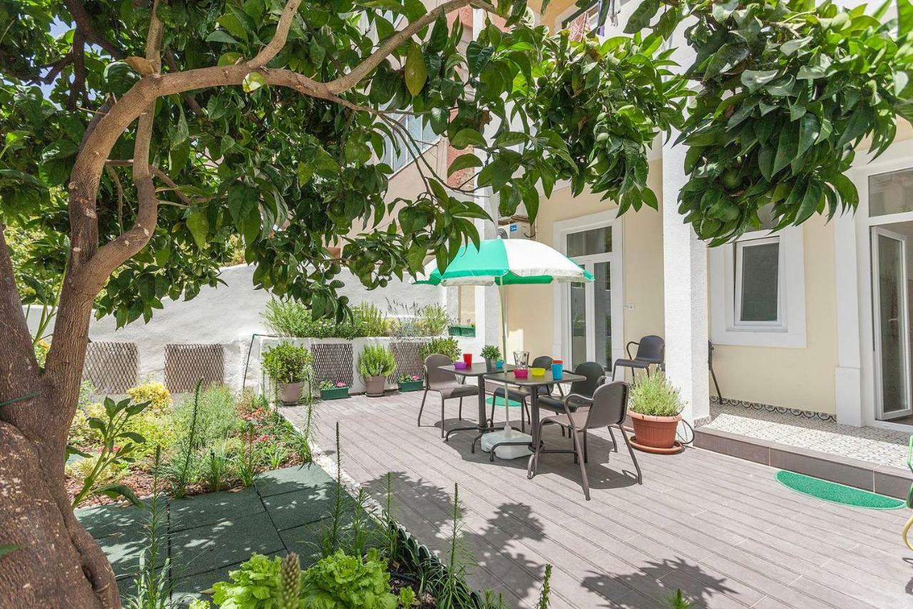 Sunny Orange Garden Apartment In Central Lisboa Exterior foto
